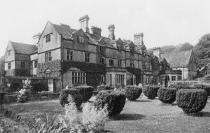 Derwent Hall, Derbyshire, demolished in 1944.
